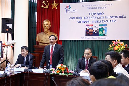 Tổng cục trưởng Tổng cục Du lịch Nguyễn Văn Tuấn phát biểu tại buổi họp báo